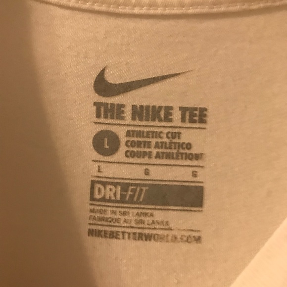 White nike shirt - Picture 2 of 2